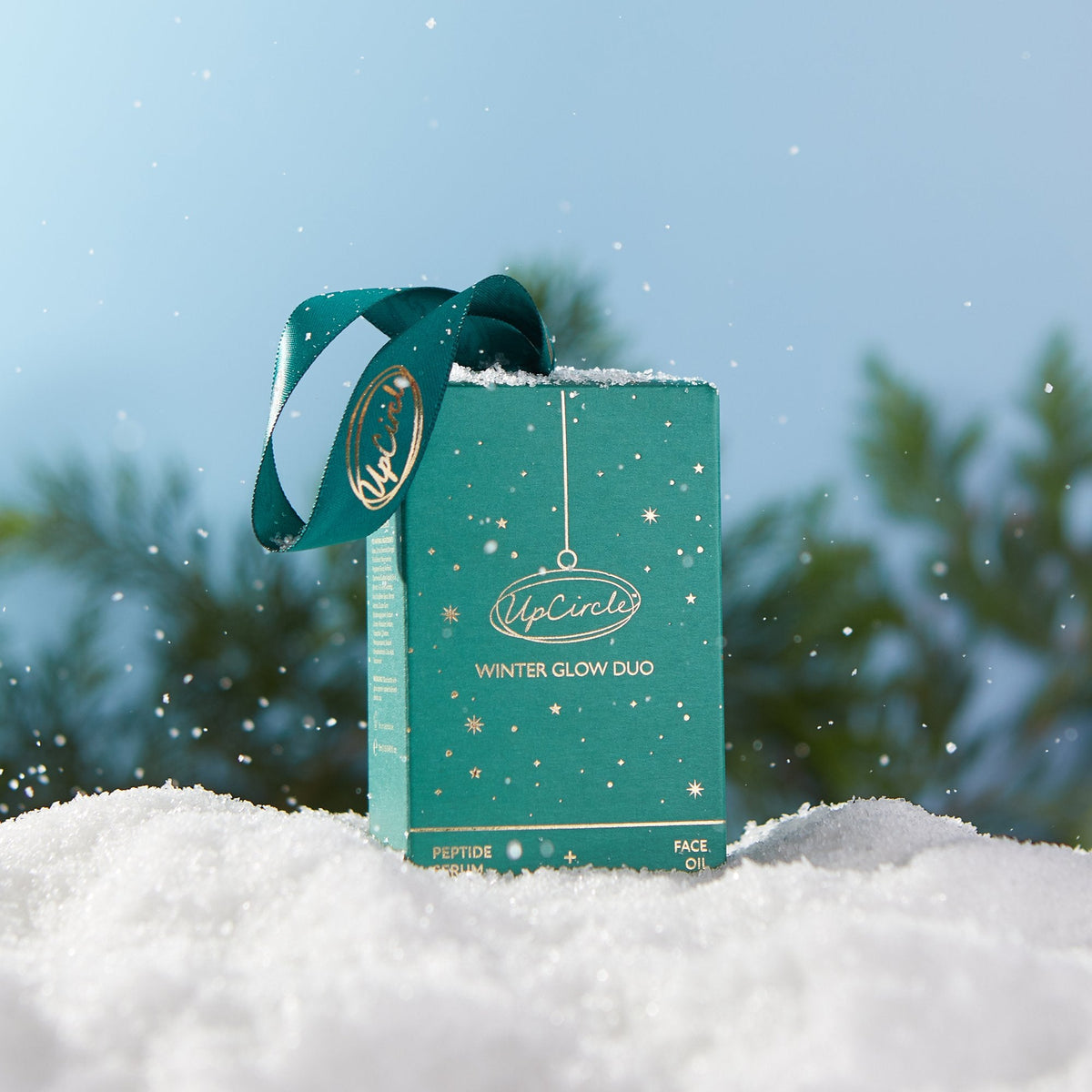 'Winter Glow' Bauble Gift Set UpCircle